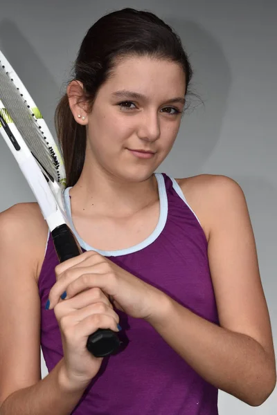 Gelukkig tiener tennisspeelster — Stockfoto