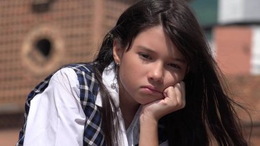 Genç kız ve depresyon