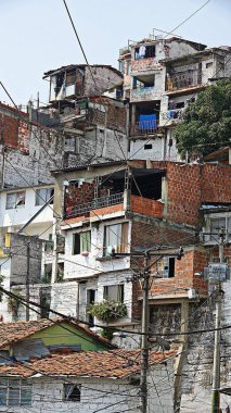 Kolombiyalı Barrio evlerde