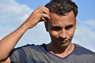 Genç erkek karışık