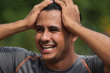 Sürpriz atlet Kolombiyalı kişi