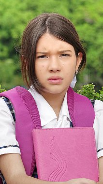 Endişe verici farklı kız öğrenci