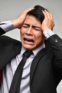 Latin iş icra yoğunluk altında