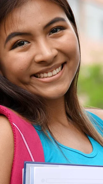 Adolescente Estudante Sorrindo — Fotografia de Stock