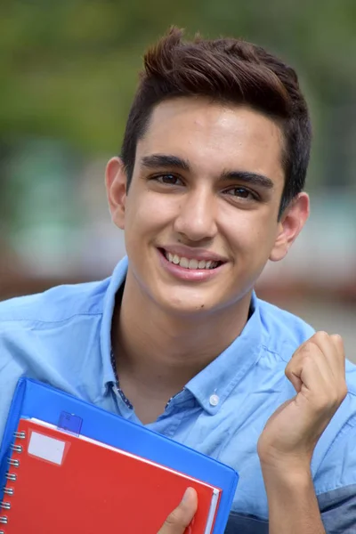 微笑的哥伦比亚男学生 — 图库照片