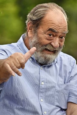 Latin yetişkin erkek ve mutluluk