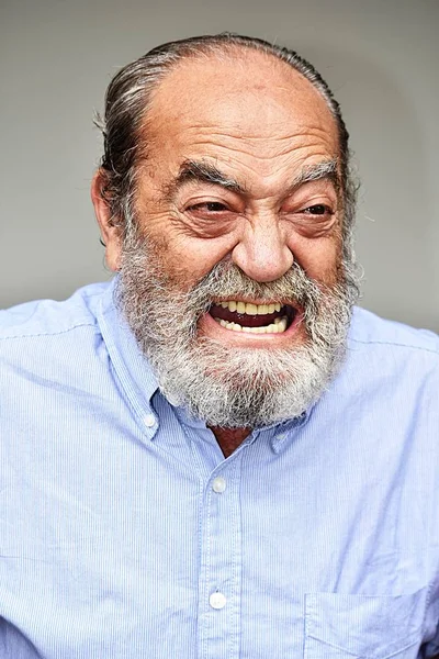 오래 된 할아버지 웃음 — 스톡 사진