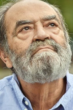 Kolombiyalı erkek merak