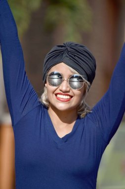 Müslüman kadın kazanan