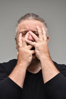 Tıraşsız kişi vurguladı