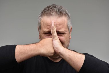 Kızgın kilolu erkek