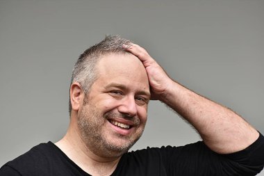 Tıraşsız beyaz erkek bellek sorunları