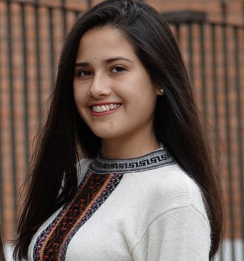 İspanyol bir kadın genç