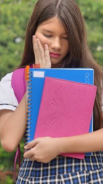 Depresif kız öğrenci