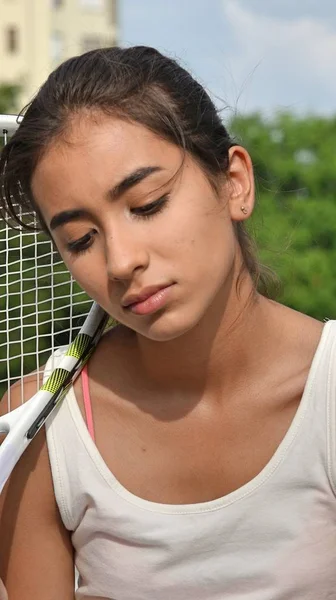 Ongelukkige tiener tennisspeelster — Stockfoto