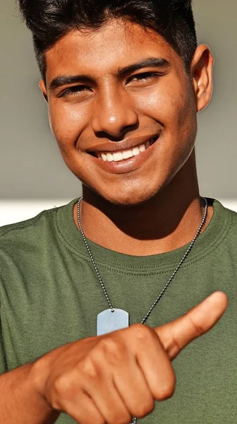 Young Colombian Male Soldier With Thumbs Up — Stock Photo, Image