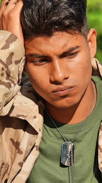 Infeliz alistado soldado masculino —  Fotos de Stock