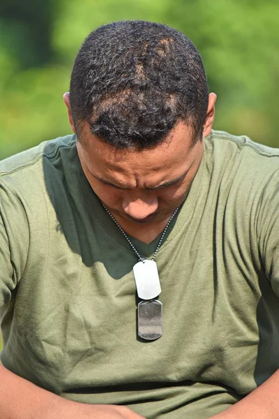 Soldado masculino e tristeza — Fotografia de Stock