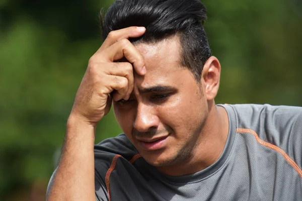 Слёзливый колумбийский спортсмен — стоковое фото
