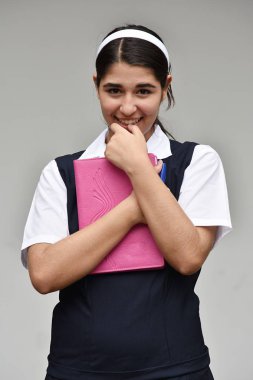 Kız öğrenci ve utangaçlık