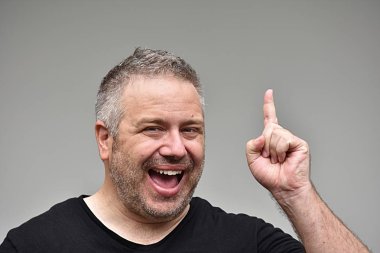 Yaratıcı şişman erkek