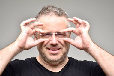 Akıllı beyaz erkek