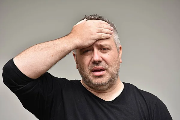 Şişman yetişkin erkek ve stres