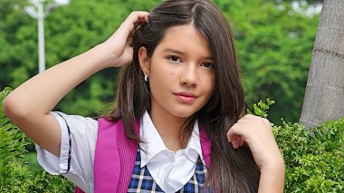 sevimli kız öğrenci