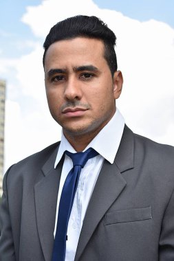 Ciddi azınlık iş adamı