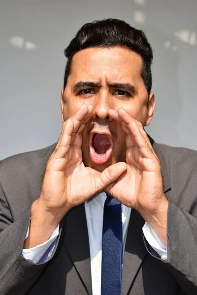 Hispánská obchodní muž křičí: — Stock fotografie