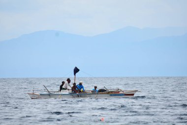 Güneydoğu Asya 'da Suda Bir Tekne
