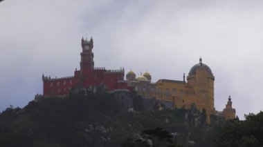Bir Ortaçağ Avrupa Kalesi
