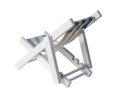 Kırpma yolu ile beyaz arka plan üzerinde izole plaj sandalyesi