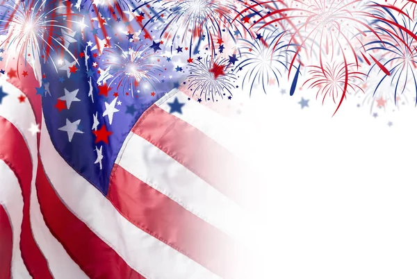 Bandiera USA con sfondo fuochi d'artificio per il 4 luglio giorno dell'indipendenza — Foto Stock