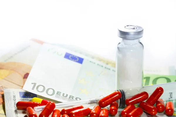 Eurosedlar med medicinska instrument — Stockfoto