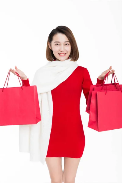 Studio Sköt Ung Kvinna Med Shoppingväskor Förbereda Sig För Kinesisk — Stockfoto