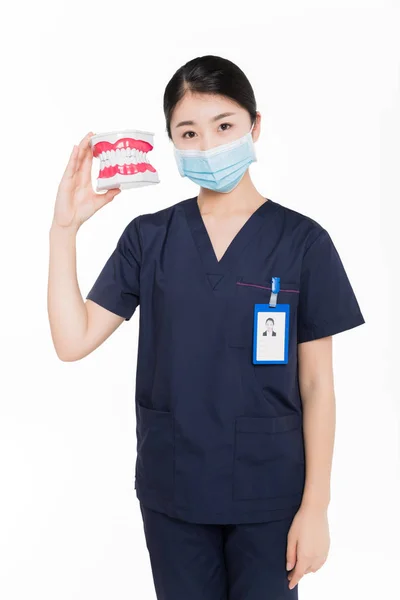 Bela jovem enfermeira — Fotografia de Stock