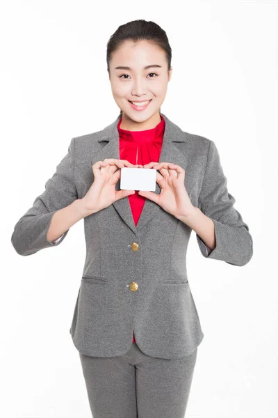 Estúdio Branco Menina Chinesa Bonita Segurando Cartão Postal — Fotografia de Stock