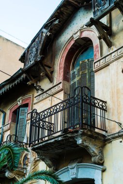Architeture Ayrıntılar, terk yüz yıl eski ev, balcon