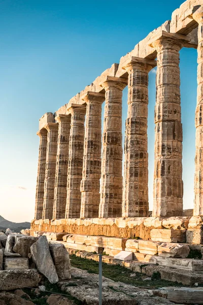 Sounion, templo de Poseidon en Grecia, hora dorada del atardecer — Foto de Stock