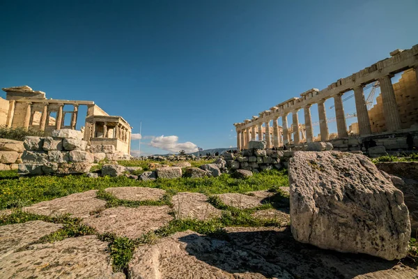 Partenón Acrópolis y Cariátides templo de Atenas Archaeologica — Foto de Stock