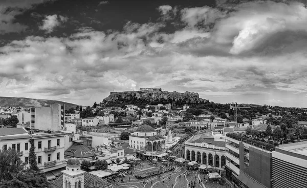 Πανόραμα πλατεία στο Μοναστηράκι με θέα Ακρόπολη Παρθενώνας, A — Φωτογραφία Αρχείου