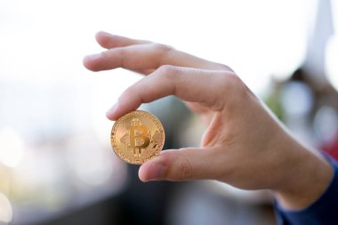 El Tutma Masasında Gerçek Bitcoin, soyut görünüm metin için boşluk
