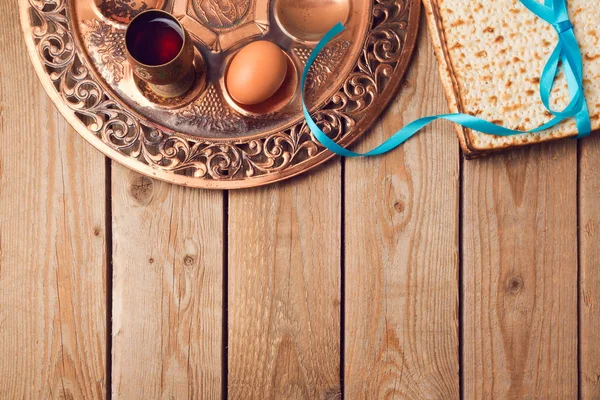 Matzah, seder bord, ei — Stockfoto