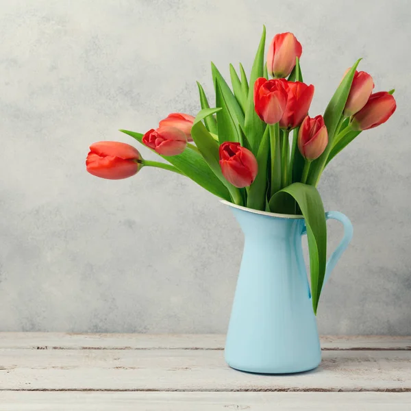 Röd tulpan blommor bukett — Stockfoto