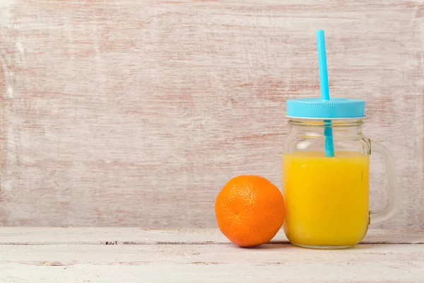 Sumo de laranja de tangerina — Fotografia de Stock