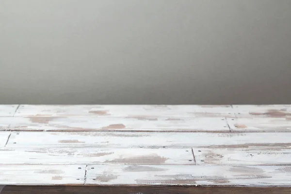 Tavolo rustico in legno vuoto — Foto Stock