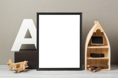 Çerçeve masaya alay etmek yukarıya