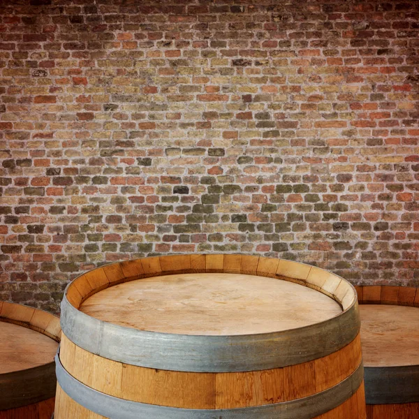 Wooden wine barrels — Stock Photo, Image