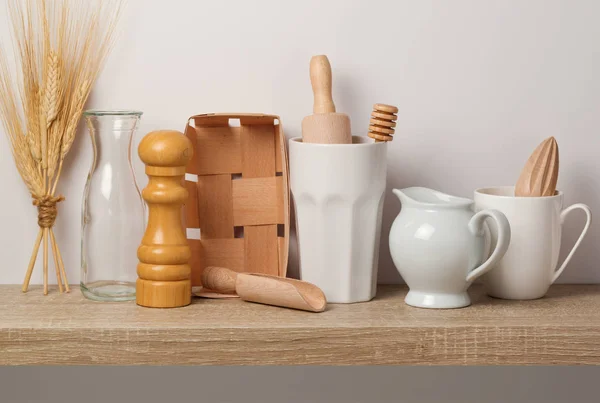 Kitchen utensils and dishware — Stock Photo, Image